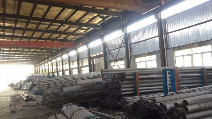 不銹鋼備貨倉(cāng)庫(kù)